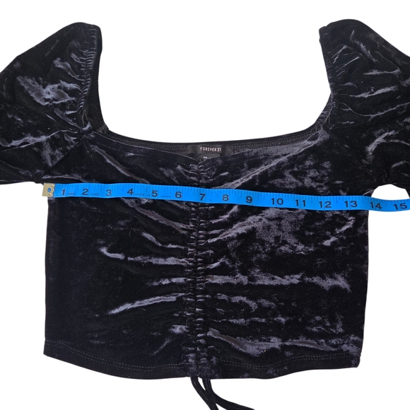 Forever 21 Y2K Black Velvet Crop Top With Draw String Front Small 14in P2P - Picture 4 of 7